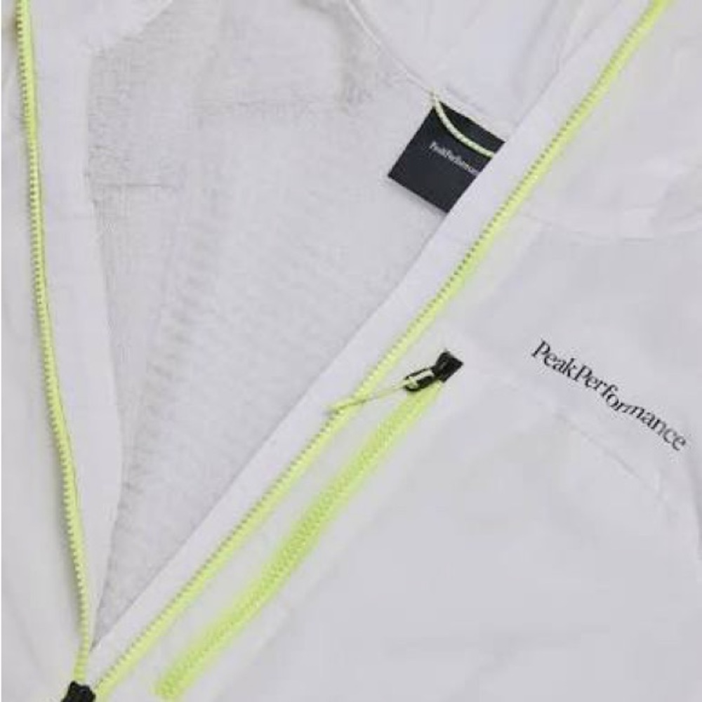 Peak Performance Insulated Jacket - Picture 2 of 6